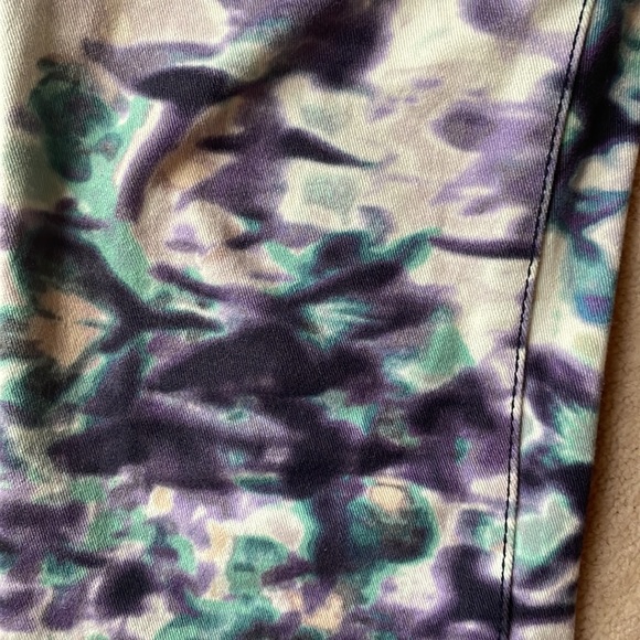 DKNY Cropped Patterned Skinny Jeans - Picture 2 of 6